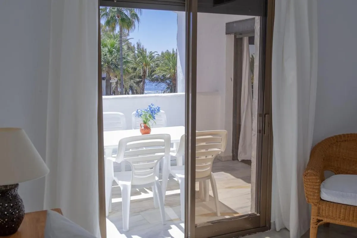C63 - Sea View Peaceful Marbella Beach Apartment 0*,