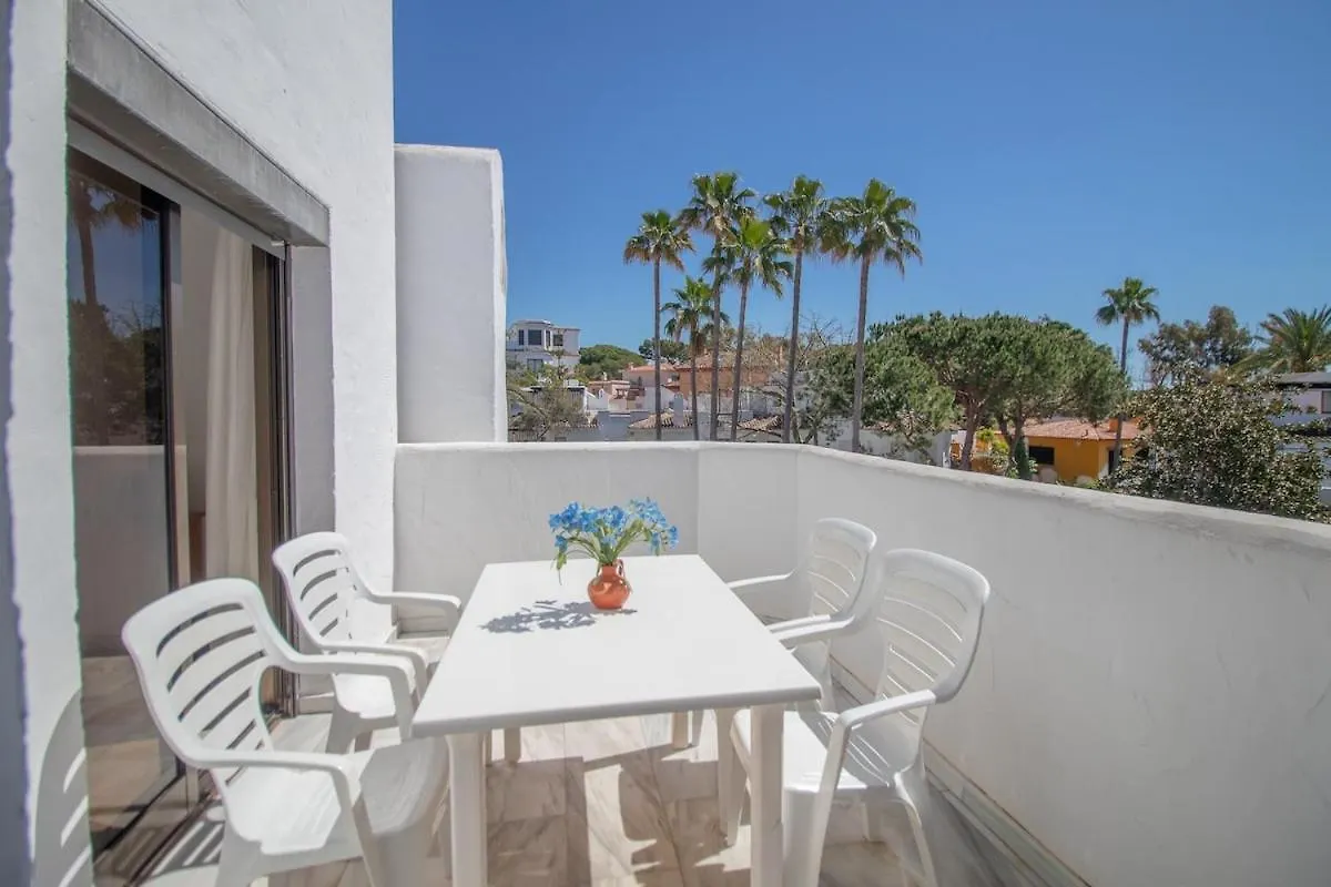 C63 - Sea View Peaceful Marbella Beach Apartment