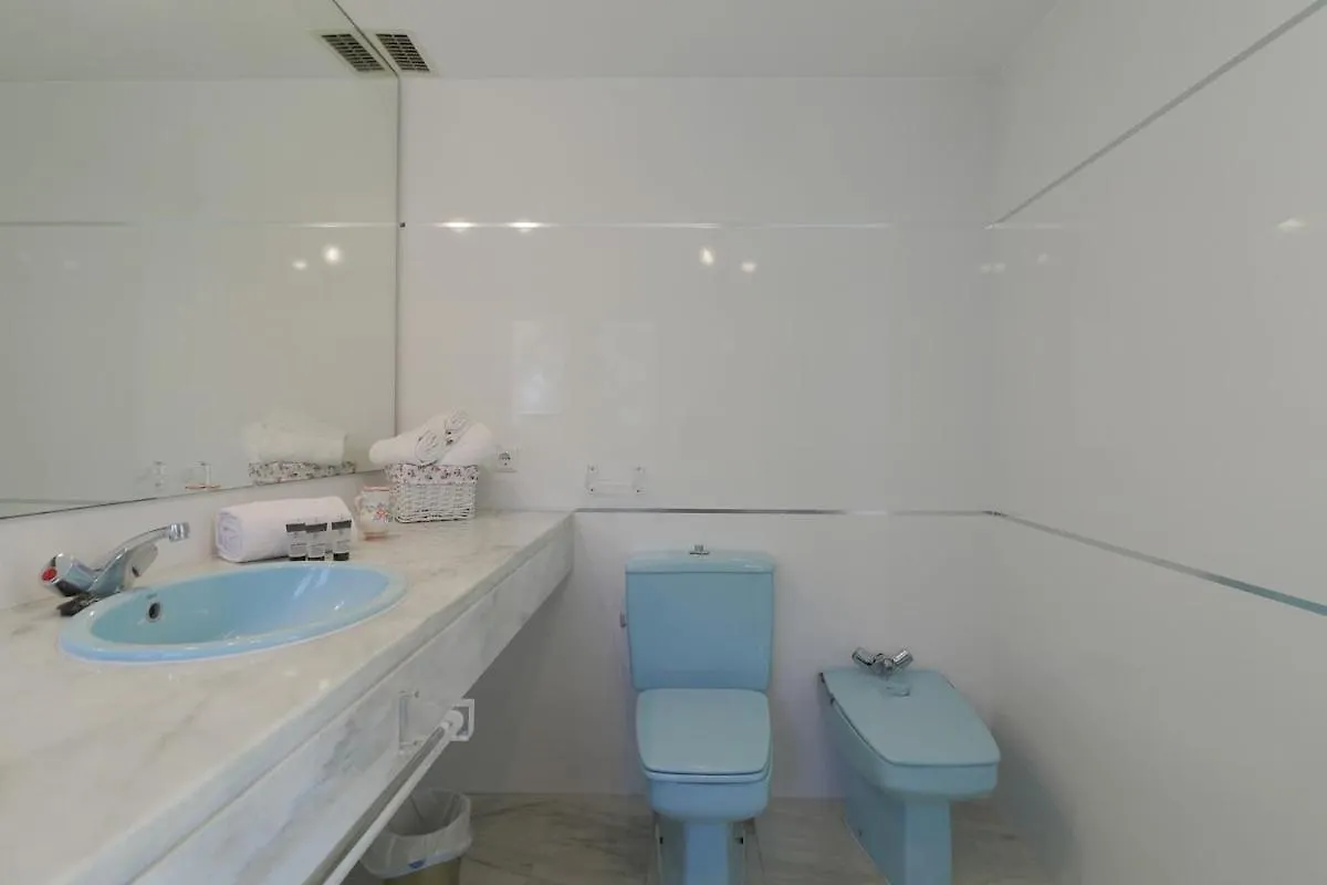 C63 - Sea View Peaceful Marbella Beach Apartment
